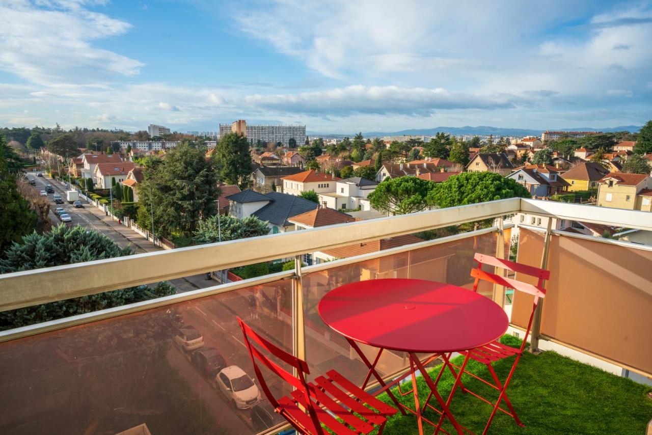 Apartament T2 De Standing Climatise Avec Parking Prive, Tram T2 T5, Hopitaux Est Bron Zewnętrze zdjęcie